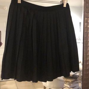 Cute pleated black mini skirt